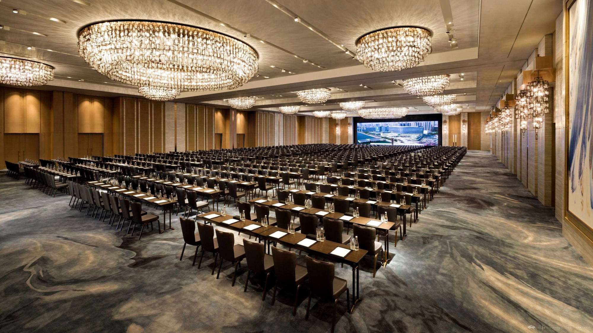 DỊCH VỤ HỘI NGHỊ VÀ KHÁCH SẠN