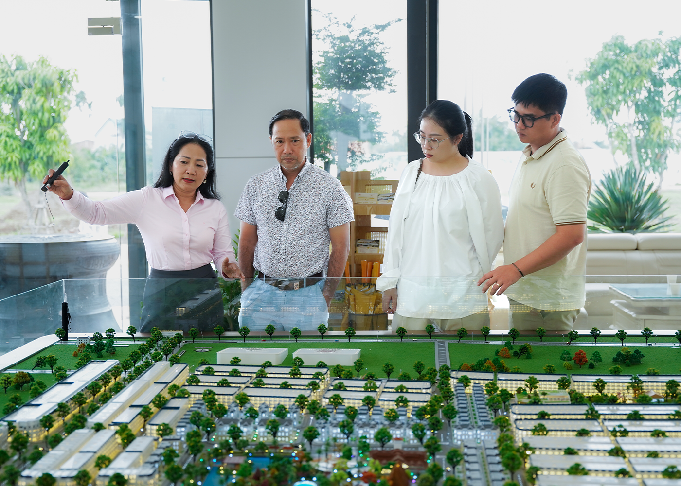 An Huy My Viet begins construction of model house area.