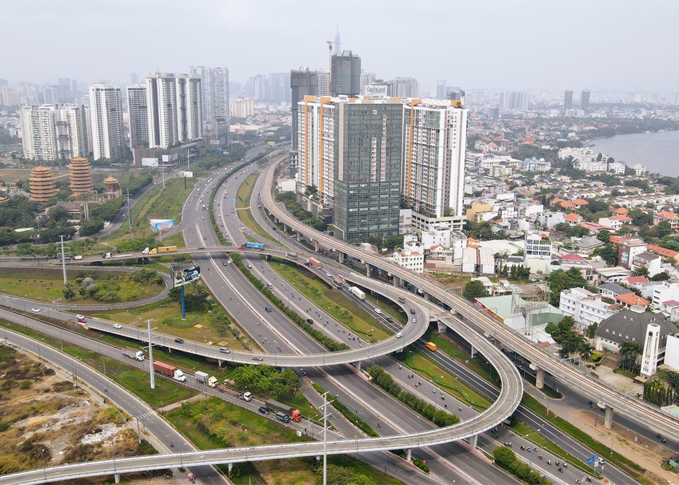 Nguồn cung dồi dào, thị trường bất động sản phản ánh xu hướng phân hóa dòng tiền